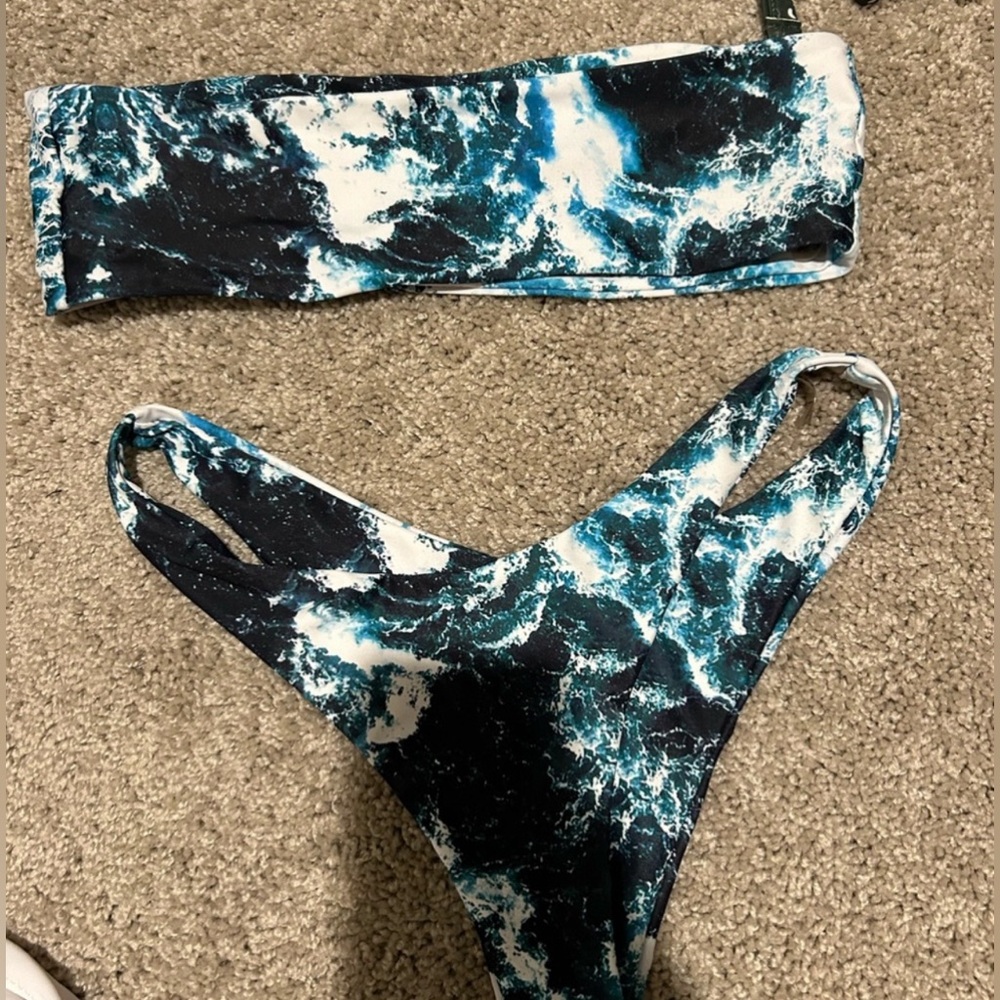 π Bikini Bundle π - Picture 3 of 5